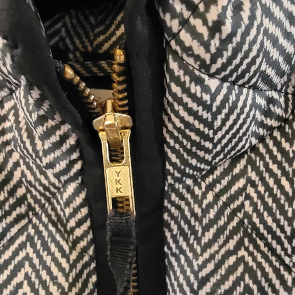 J. Crew Excursion Quilted Herringbone Puffer Vest Black White Size XS - Picture 2 of 11